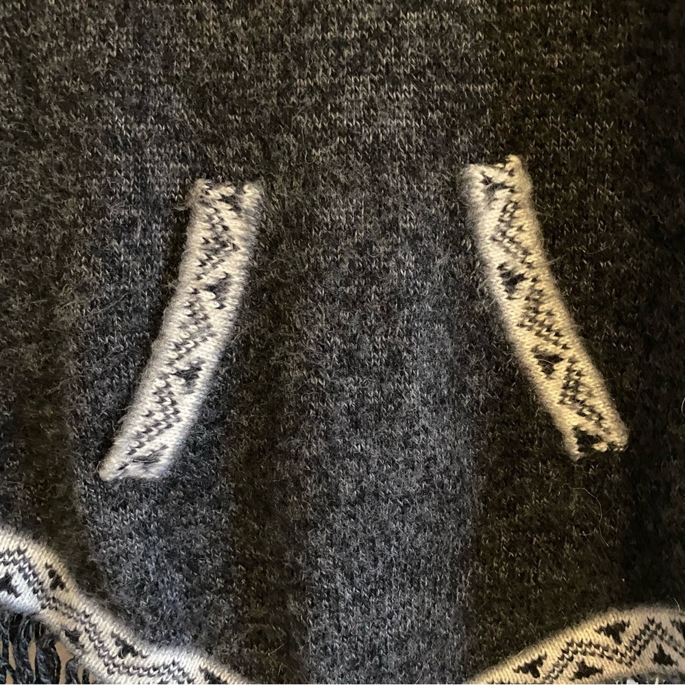 Cozy Soft Alpaca Blend Style Sweater - Warm Lightweight Knit, Hooded Pullover - Picture 4 of 11